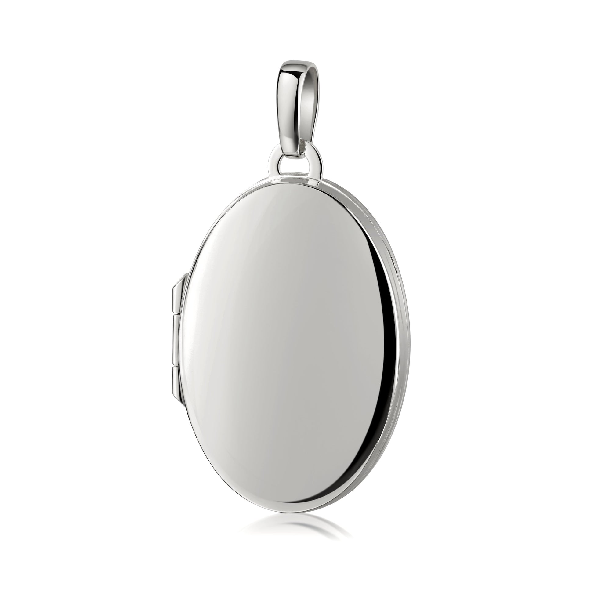 Ovales Silber-Medaillon mit polierter Oberfläche und Klappverschluss zum Öffnen, mittlere Größe